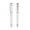 兩支全白色烤漆的金屬鋼珠筆垂直並排於白色背景。左側展現正面視角，配有流線型銀色金屬筆夾；右側展現側面視角，凸顯其圓潤的筆帽與一體化的純白筆身。