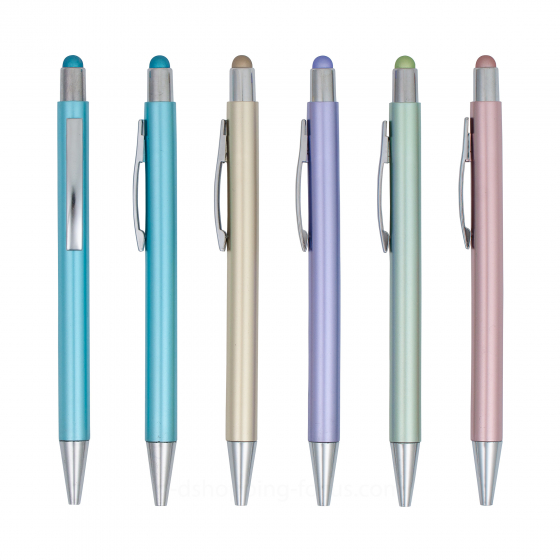 六支粉嫩金屬色調的按動觸控筆垂直並列，頂端具備黑色電容式觸控頭。